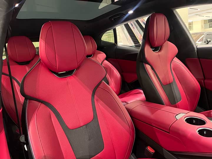 Фото 23 - Lotus Eletre