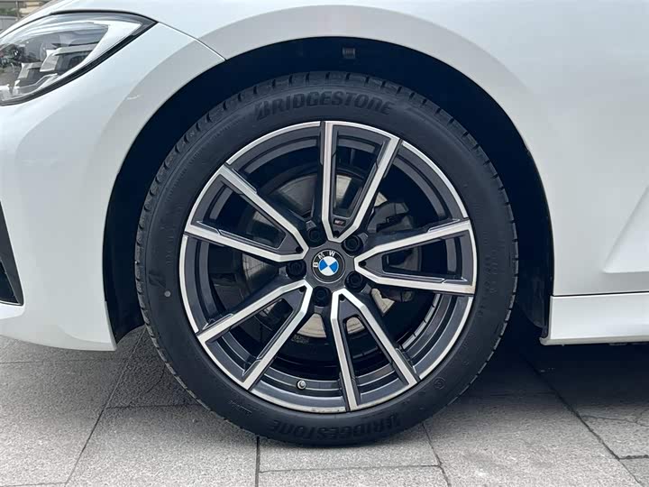 Фото 10 - BMW 3 Series