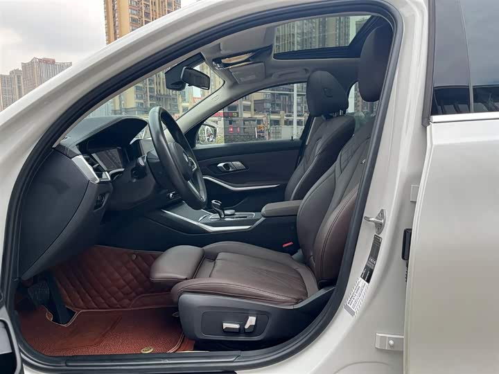 Фото 12 - BMW 3 Series