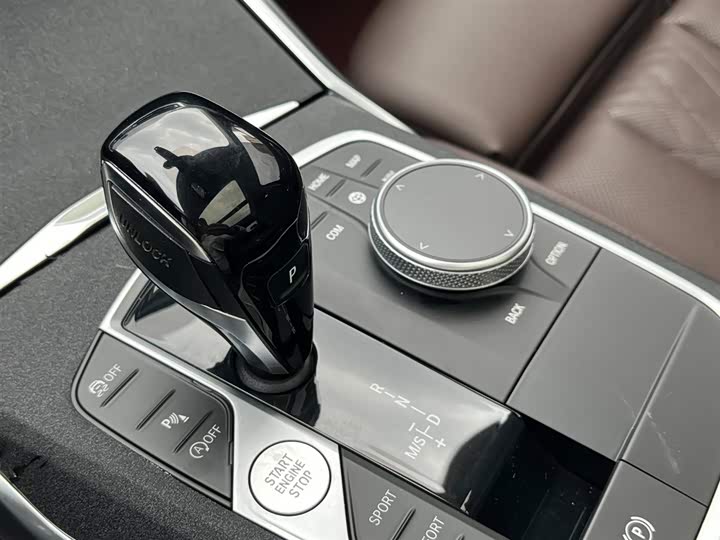 Фото 13 - BMW 3 Series