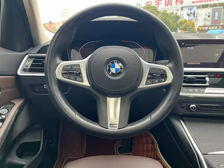 Фото 17 - BMW 3 Series