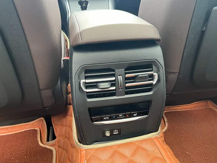 Фото 20 - BMW 3 Series