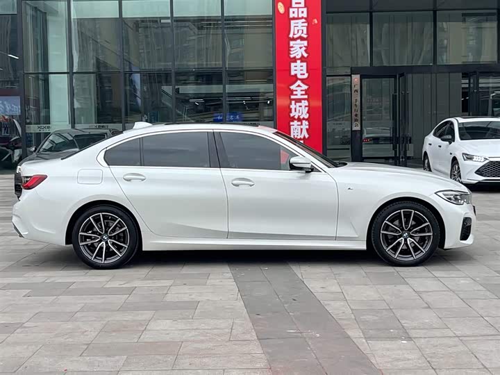 Фото 4 - BMW 3 Series