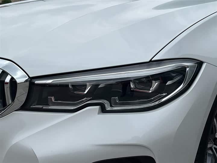 Фото 9 - BMW 3 Series