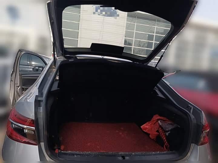 Фото 10 - Skoda Superb