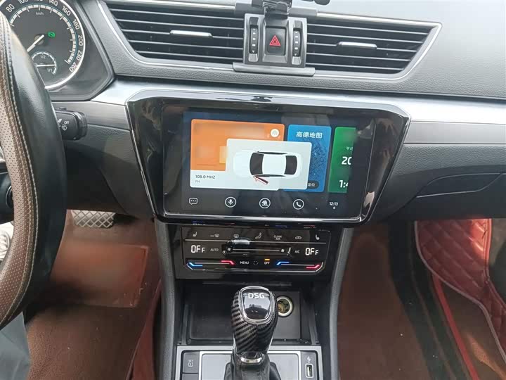 Фото 6 - Skoda Superb