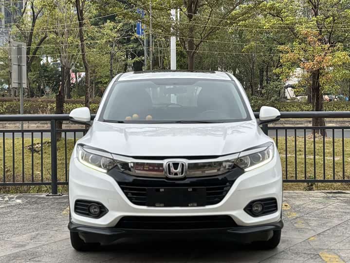 Фото 3 - Honda Vezel