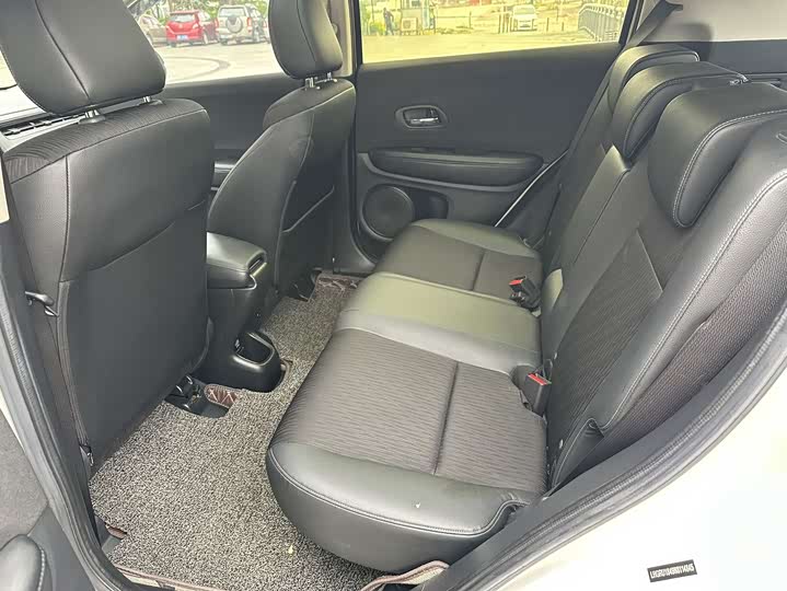 Фото 5 - Honda Vezel