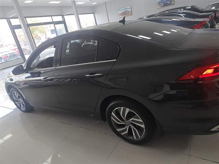 Фото 5 - Volkswagen Bora