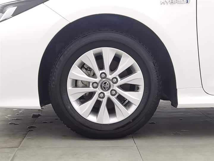 Фото 17 - Toyota Corolla