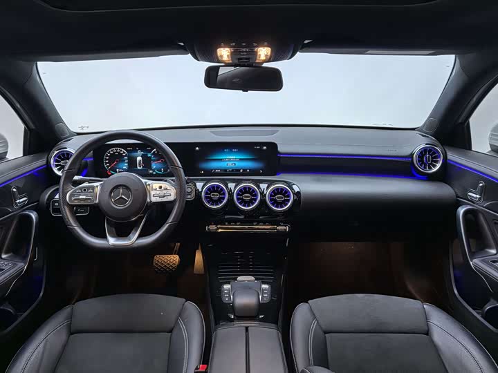 Фото 14 - Mercedes-Benz A-Class