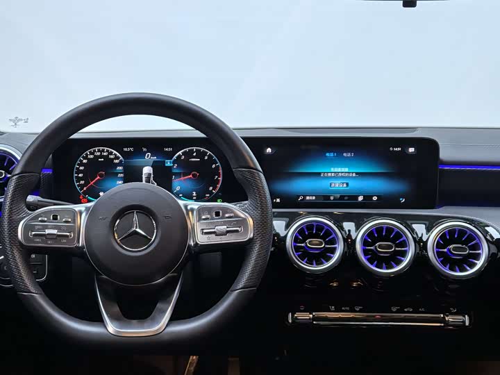 Фото 15 - Mercedes-Benz A-Class