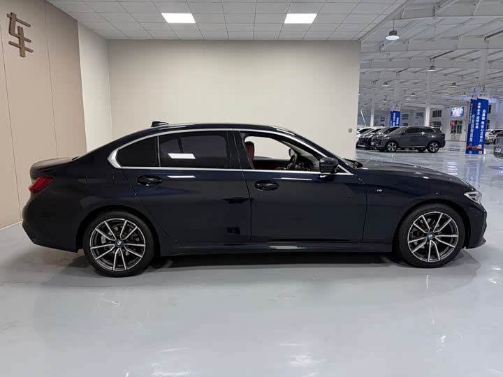 Фото 9 - BMW 3 Series