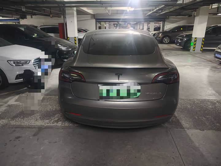 Фото 5 - Tesla Model 3