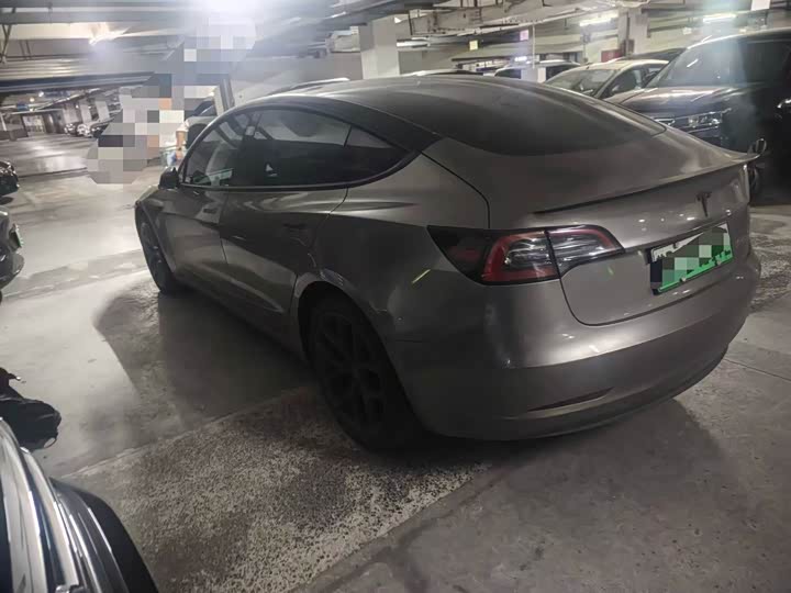 Фото 6 - Tesla Model 3
