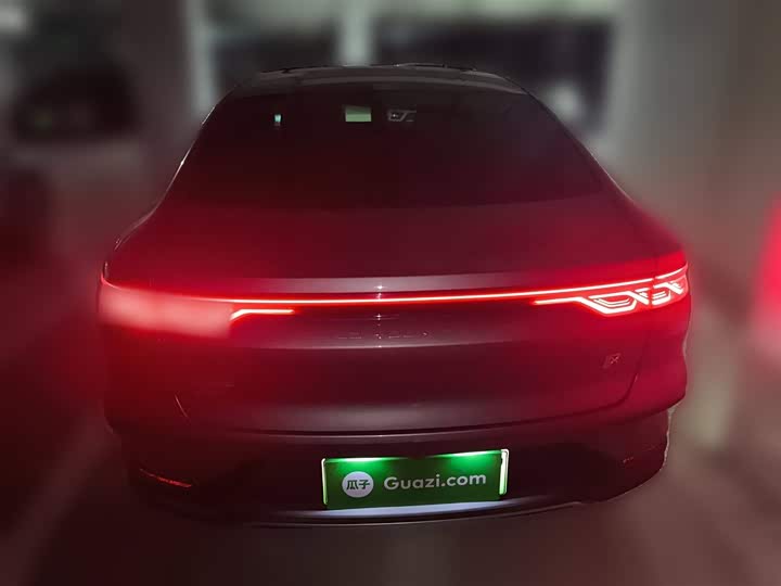 Фото 14 - BYD Han