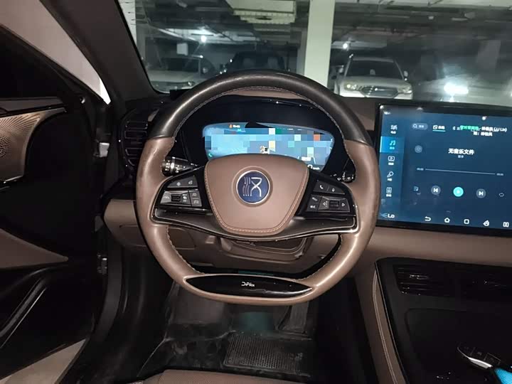 Фото 3 - BYD Han