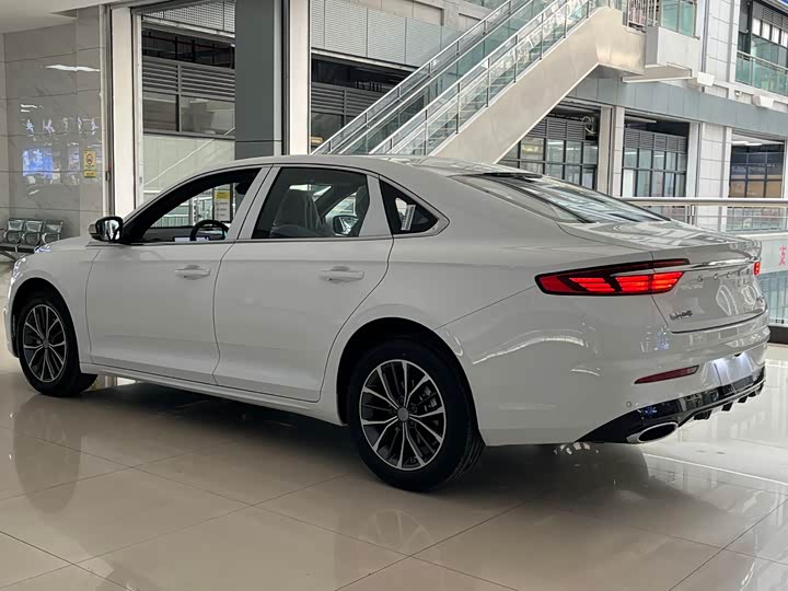 Photo 13 - Geely Preface