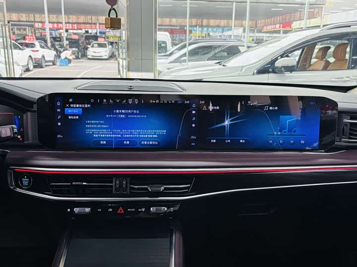 Фото 12 - Ford Explorer