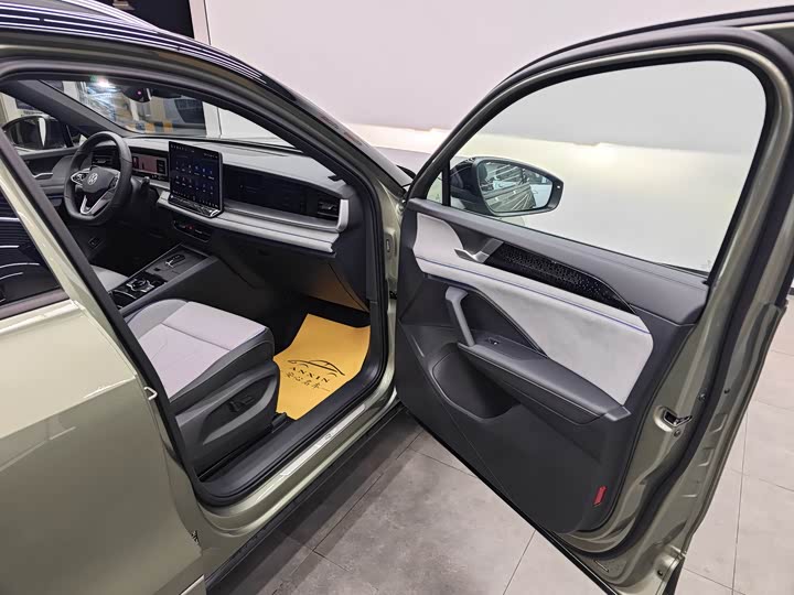 Фото 10 - Volkswagen Tayron