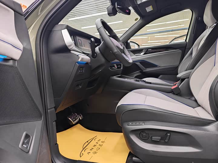 Фото 12 - Volkswagen Tayron