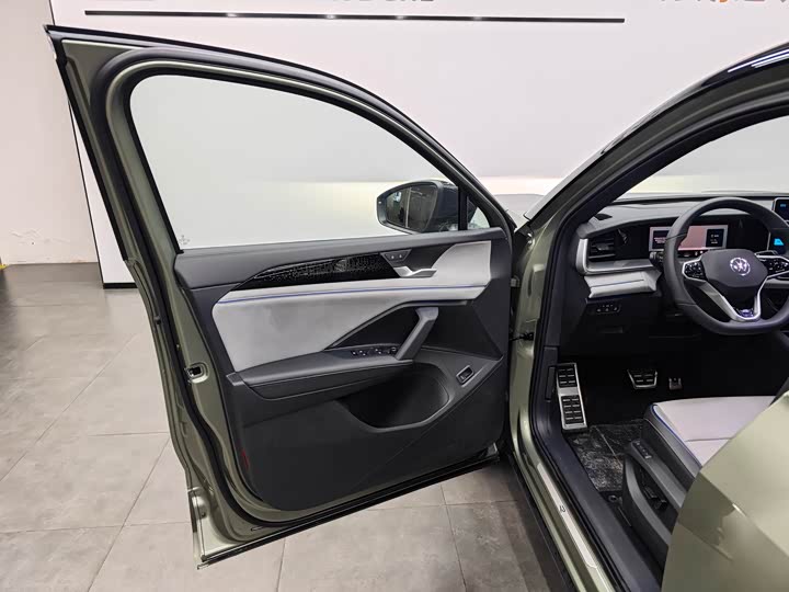 Фото 18 - Volkswagen Tayron