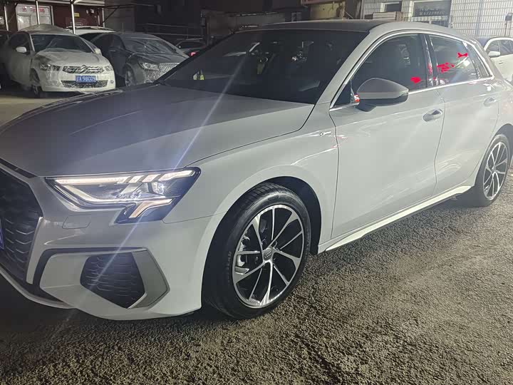 Фото 2 - Audi A3