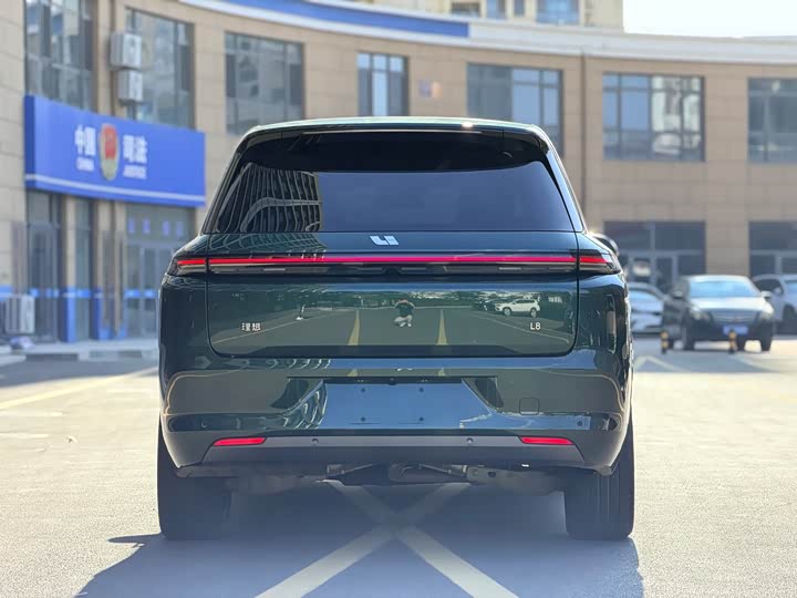 Фото 13 - LiXiang L8