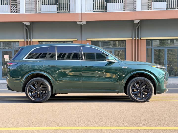 Фото 14 - LiXiang L8