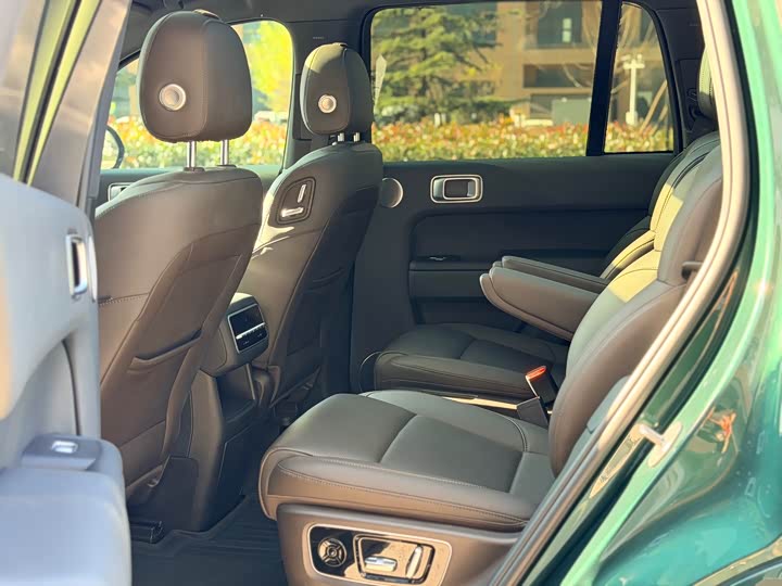 Фото 7 - LiXiang L8