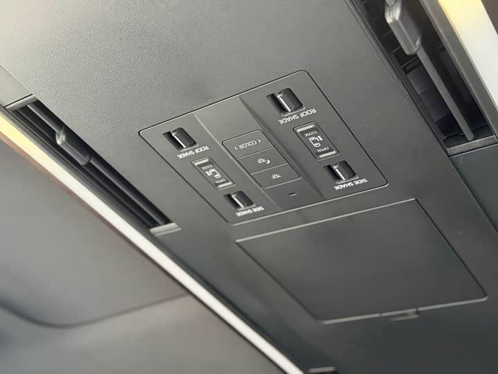 Фото 12 - Toyota Alphard