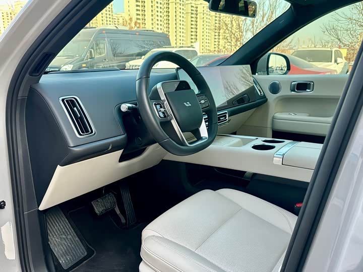 Фото 8 - LiXiang L6