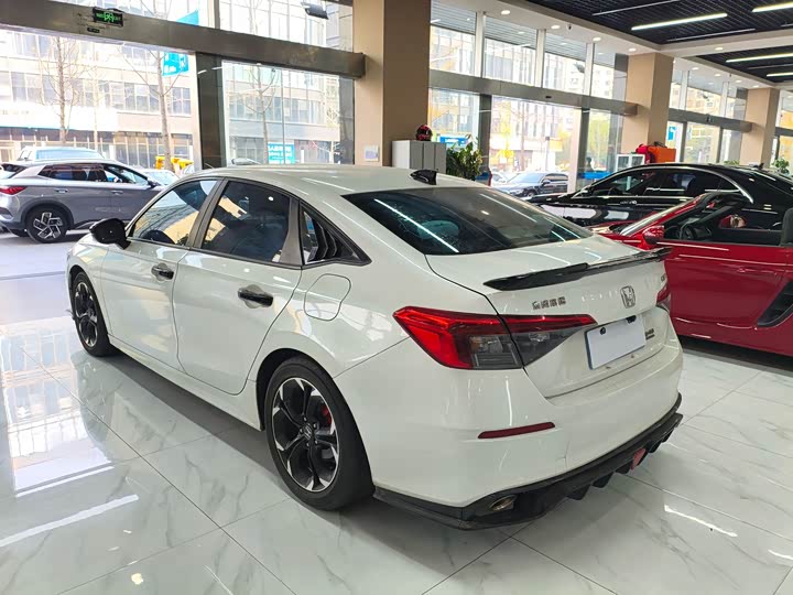 Фото 7 - Honda Civic