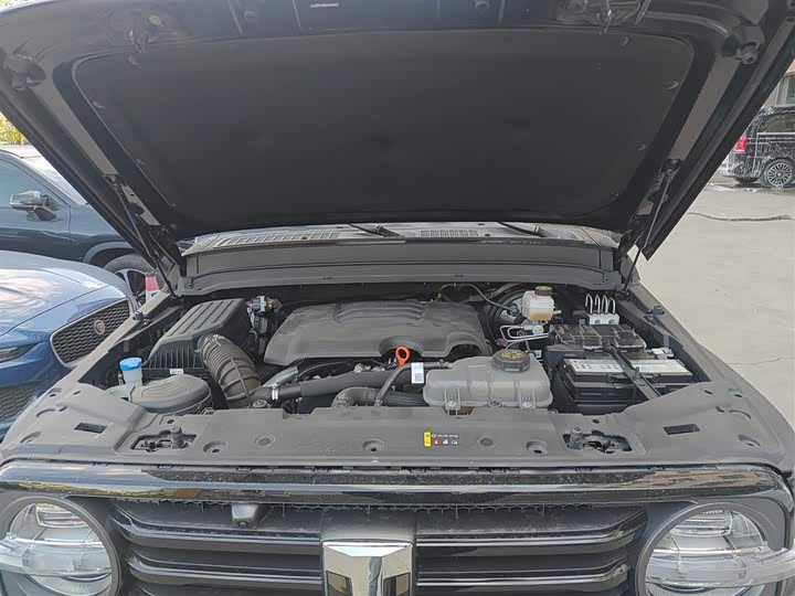 Фото 10 - Tank 300