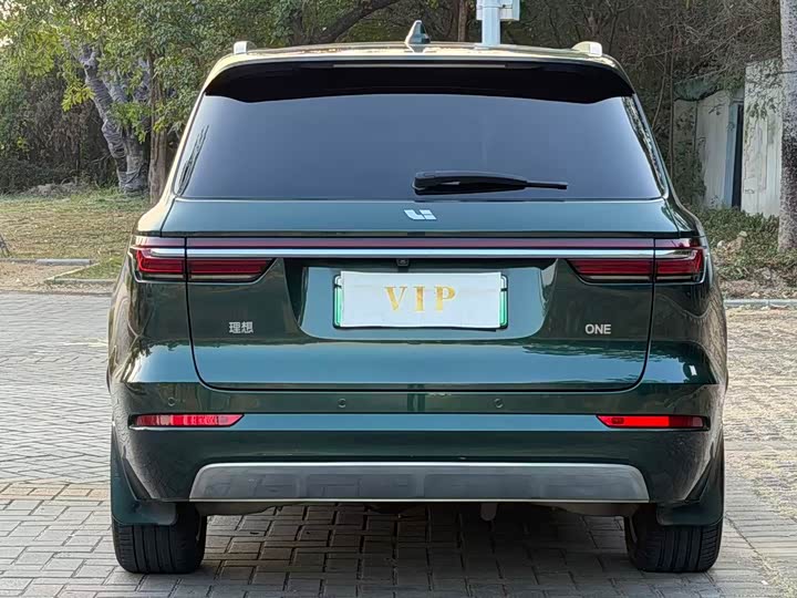 Фото 15 - LiXiang One