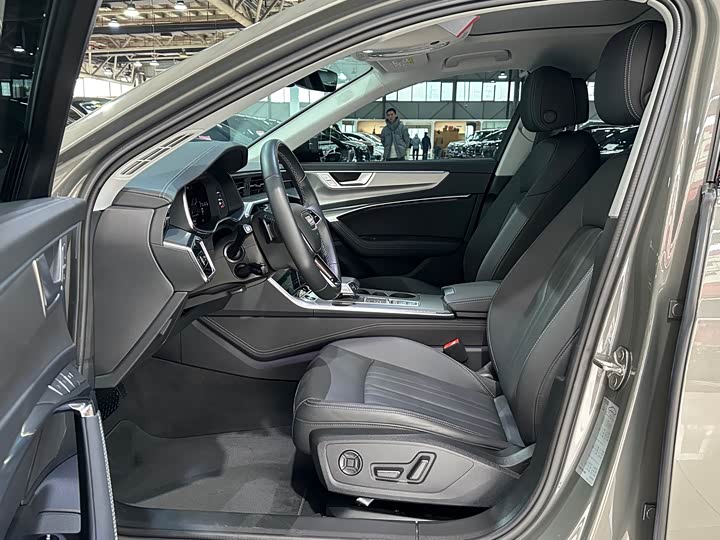 Фото 9 - Audi A6