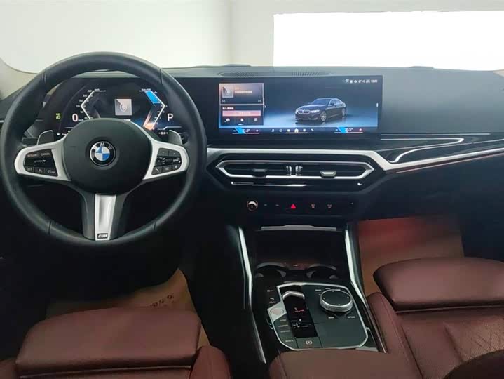 Фото 12 - BMW 3 Series