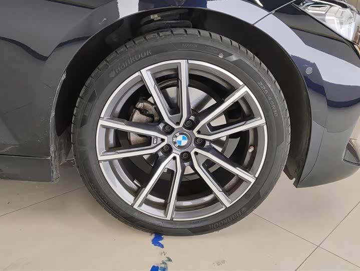 Фото 6 - BMW 3 Series