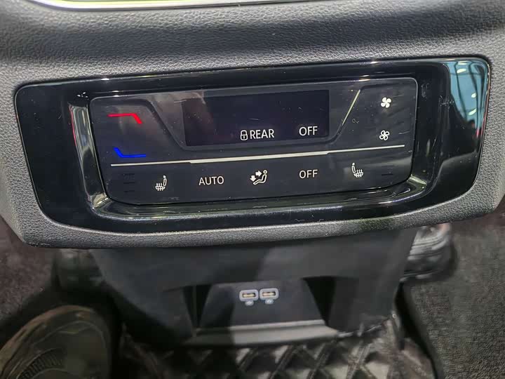 Фото 12 - Volkswagen Talagon