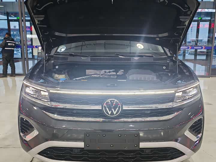 Фото 17 - Volkswagen Talagon