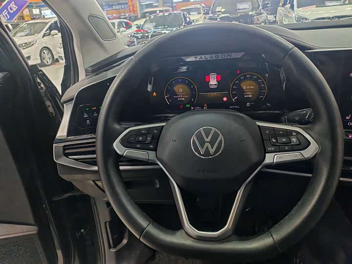 Фото 7 - Volkswagen Talagon