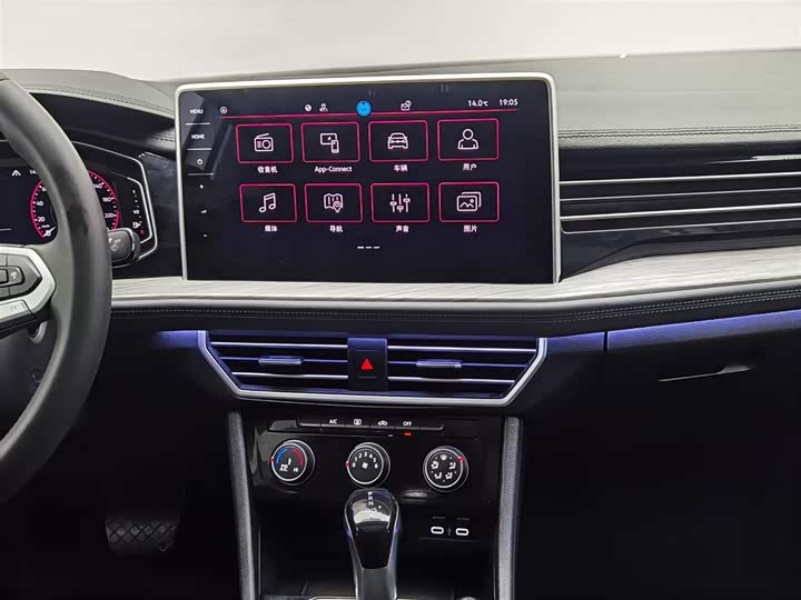 Фото 12 - Volkswagen Sagitar L