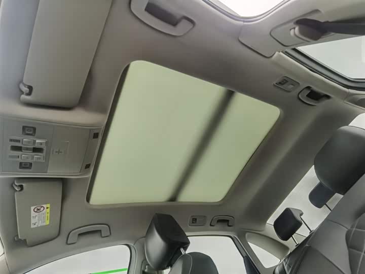 Фото 14 - Volkswagen Sagitar L