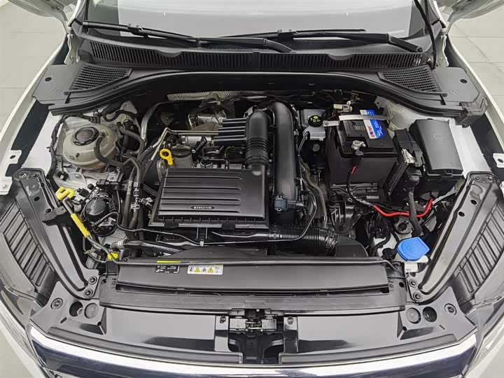 Фото 6 - Volkswagen Sagitar L