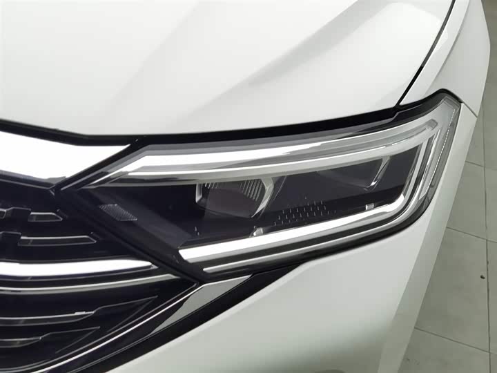 Фото 7 - Volkswagen Sagitar L