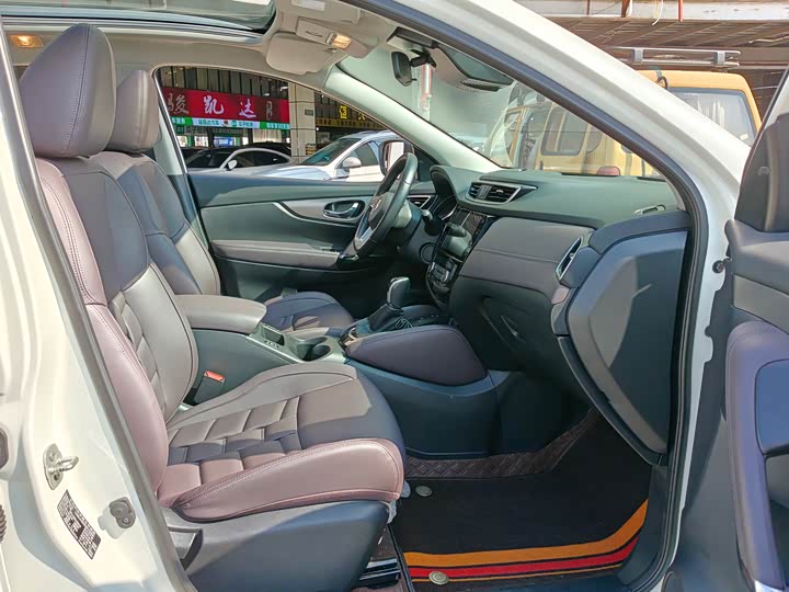 Фото 7 - Nissan Qashqai