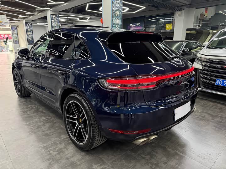 Фото 16 - Porsche Macan