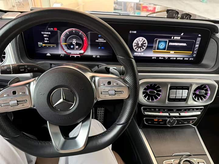 Фото 5 - Mercedes-Benz G-Class