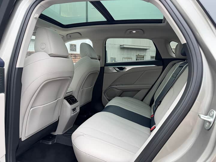 Фото 5 - Wey Mocca Hybrid