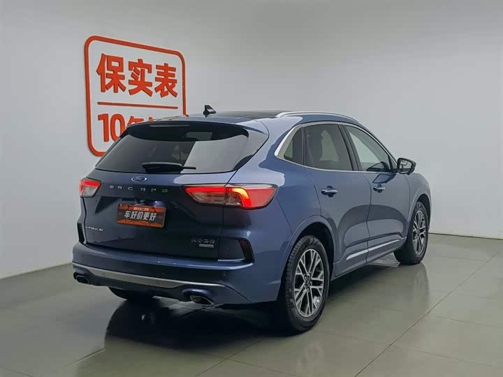 Фото 2 - Ford Escape